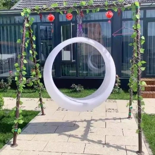 Żywy, dostosowywalny Moon Swing Uniwersalny Appeal W Wielu Przyciągających wzrok Kolorach Z Niestandardową Marką